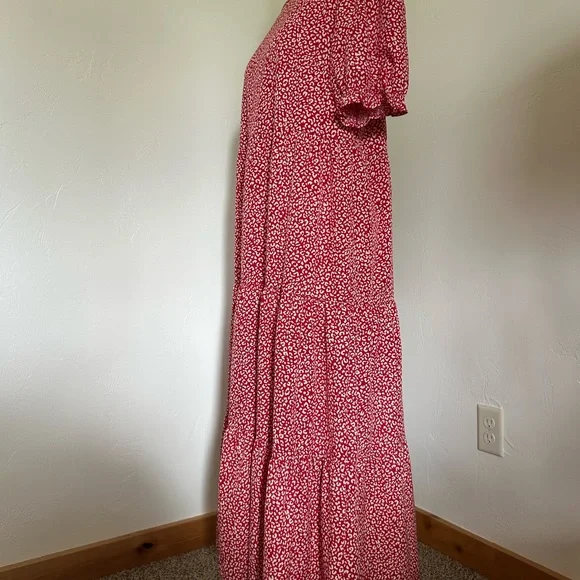 Red and White Tiered Puff Sleeve Maxi Sundress Size L - Picture 2 of 9
